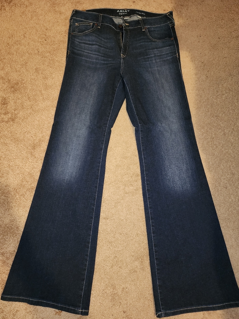 Ariat Dark Blue Flare Jeans 32 Long